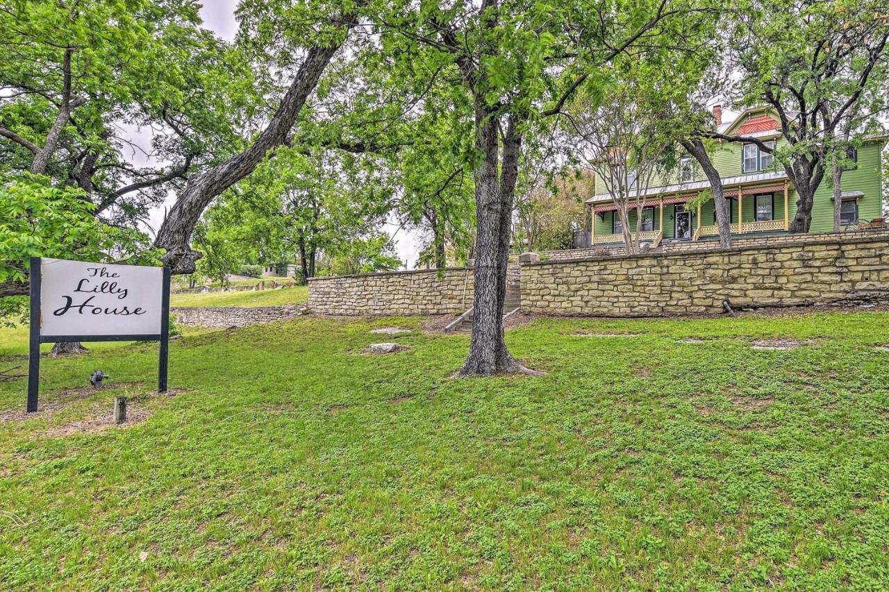 The Lilly House Historic Glen Rose Home With Porch! Exterior foto